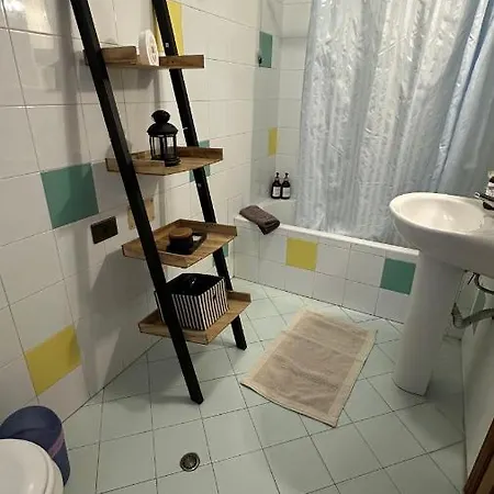 Apartment Appartamento Vittoria *